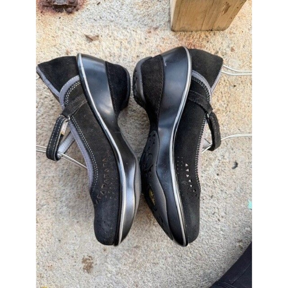 Jambu Black Mary Jane Heels - Picture 7 of 16